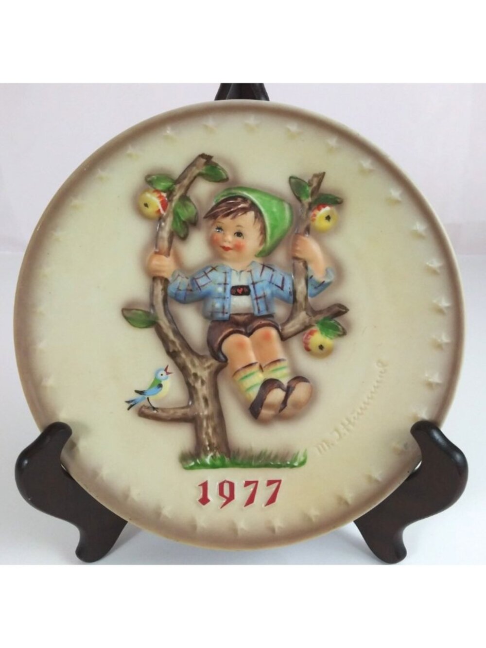 1977 Goebel M.J. Hummel Apple Tree Boy 7.5" Decorative Collector's Plate #HUM270